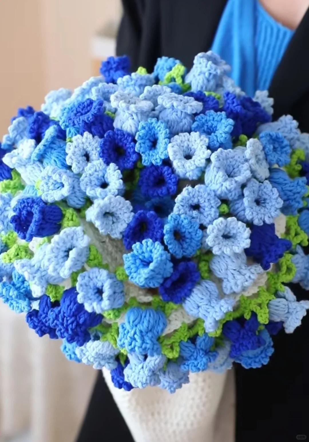 Crochet gifts Lily of the Valley Blanket - Mother's Day Gift Idea rose bouquet shawl crochet pattern