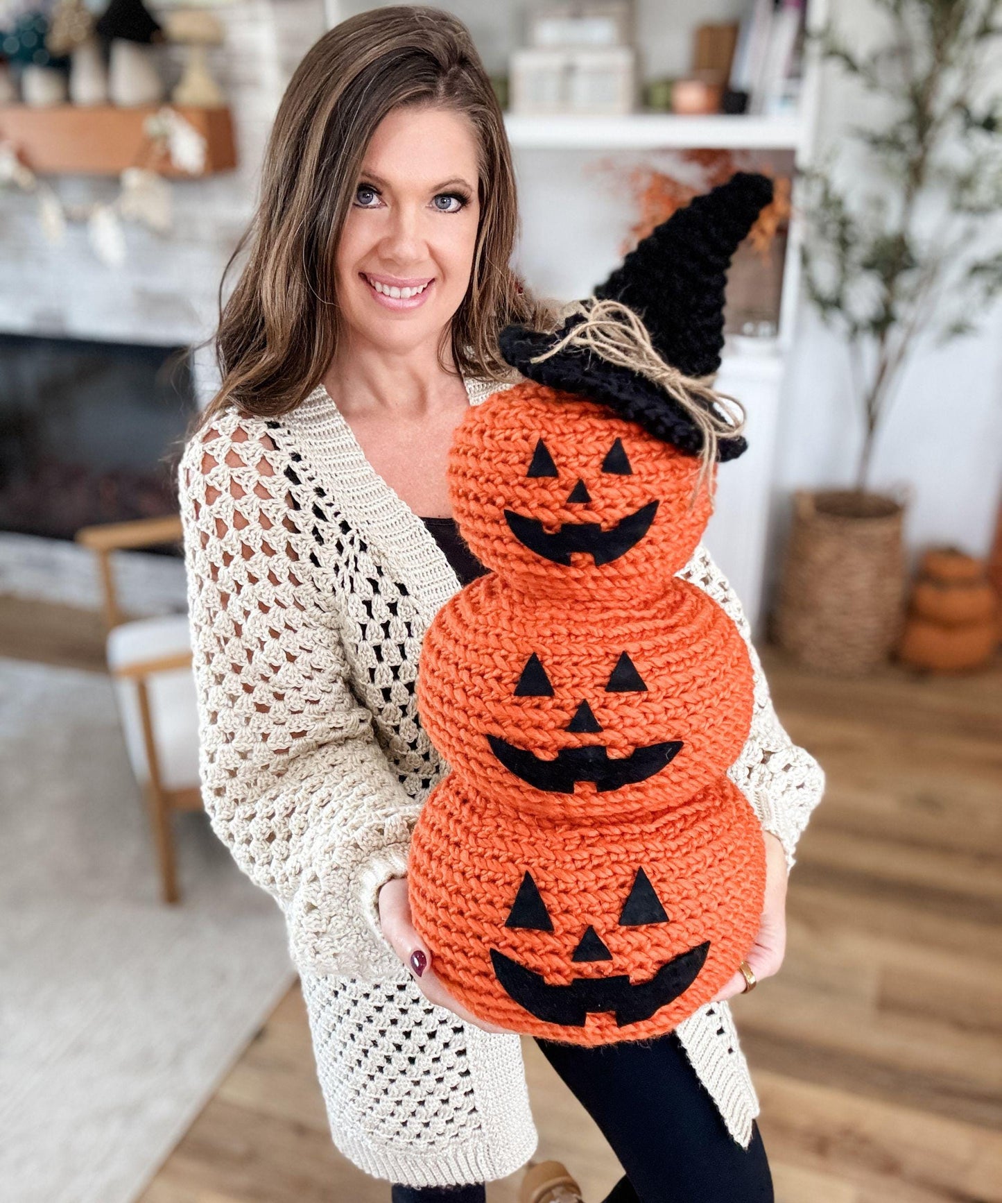 CROCHET PATTERN & VIDEO/ Jack-O'-Lantern Pumpkin Stack, Crochet Jack-O'-Lantern, Halloween decor, Fall Decor, Pdf, Gifting